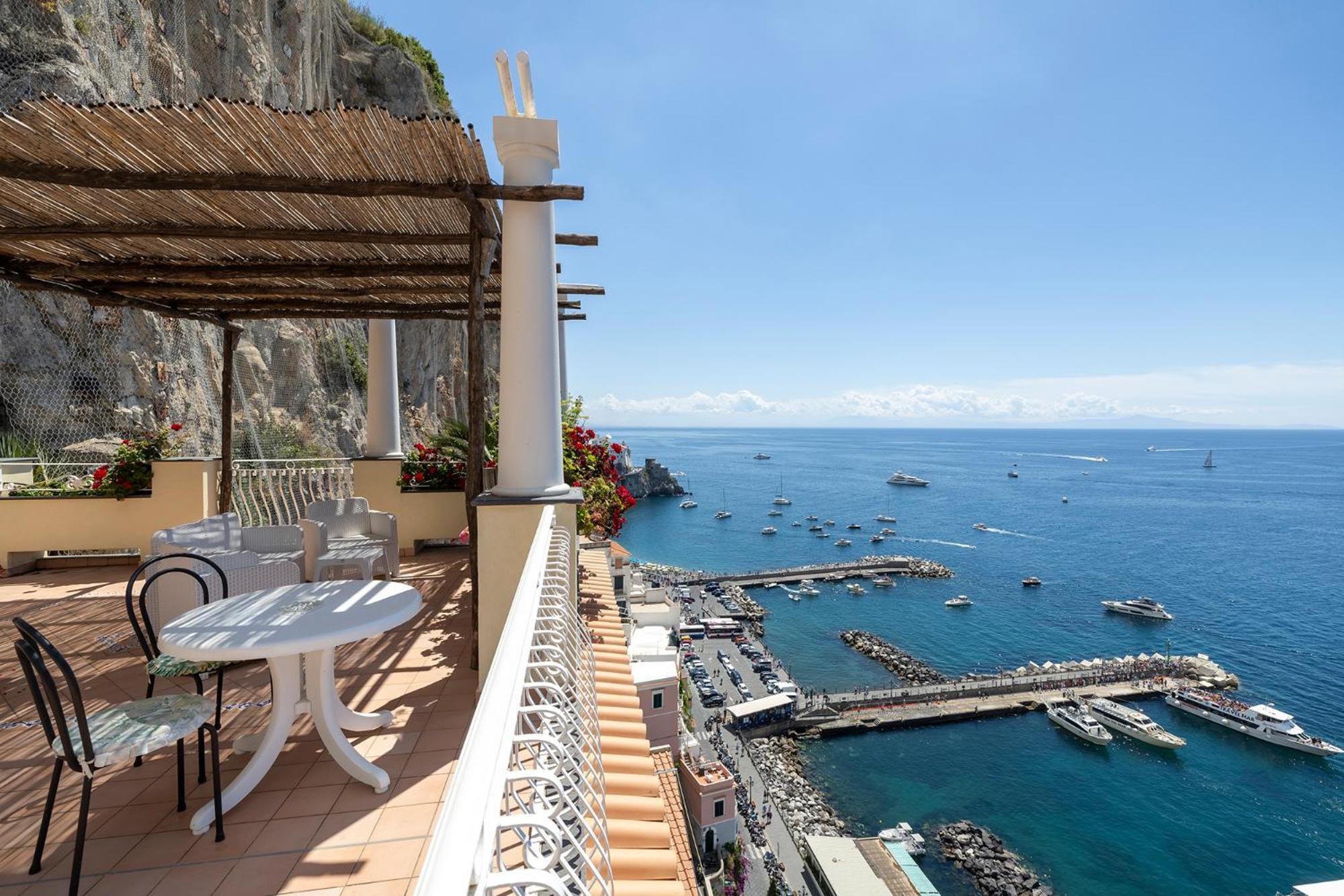 Apartments Amalfi Design Sea View Accessible By 250 Steps Exterior foto